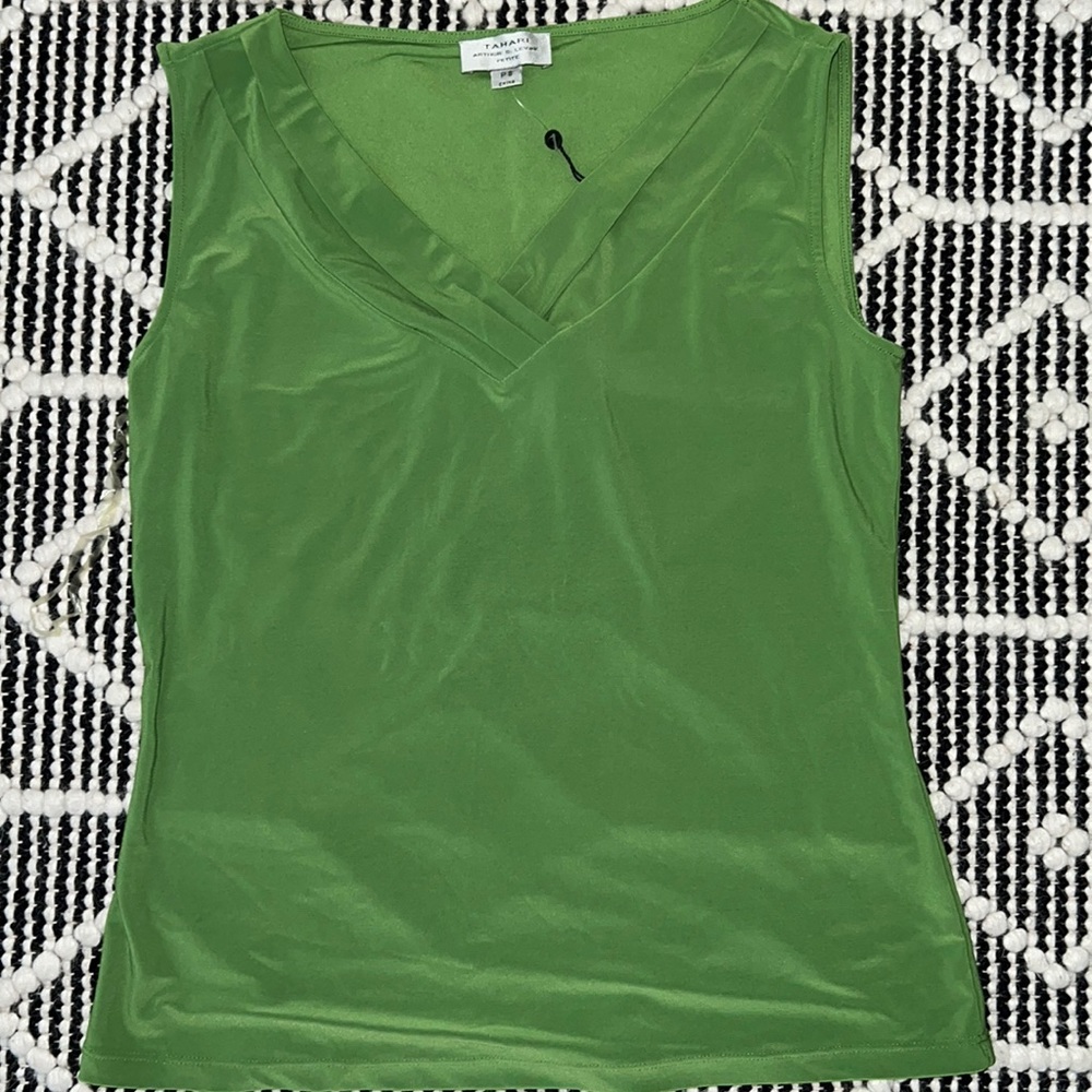 NWT Tahari ASL women top